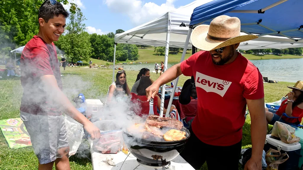 Fourth of July cookout costs hit record high as inflation rises 4%