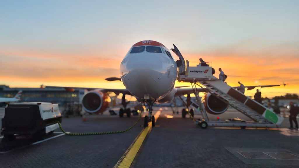 Government rules out fuel shortage behind airport disruption