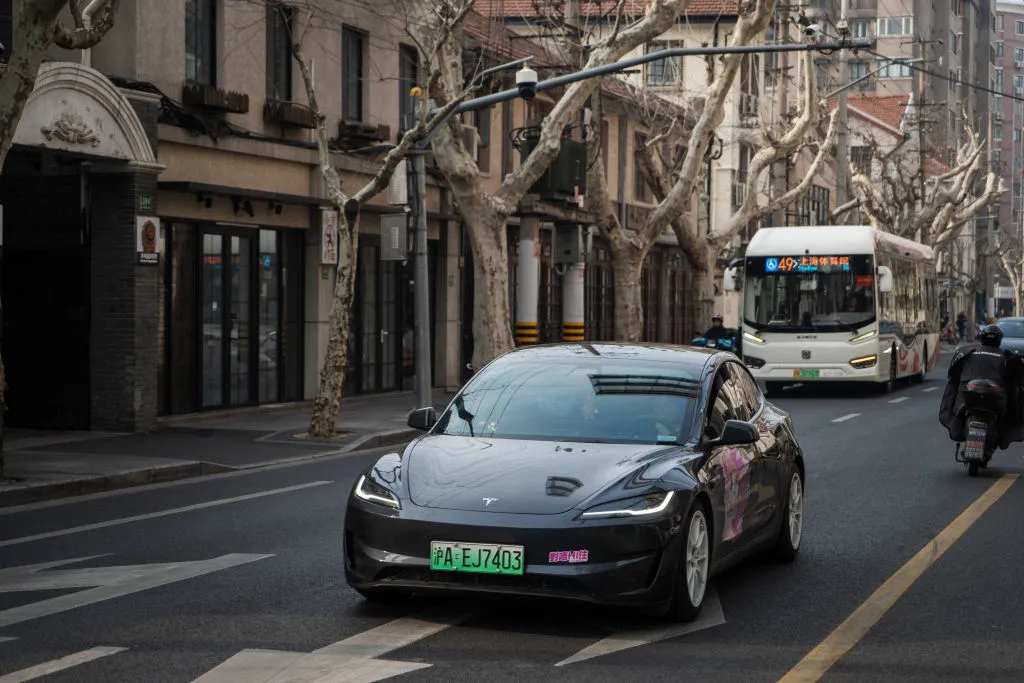 Tesla’s Autopilot Defense: Unpacking the Fatal Texas Crash Controversy Tesla pushes back on Autopilot narrative after fatal Texas crash