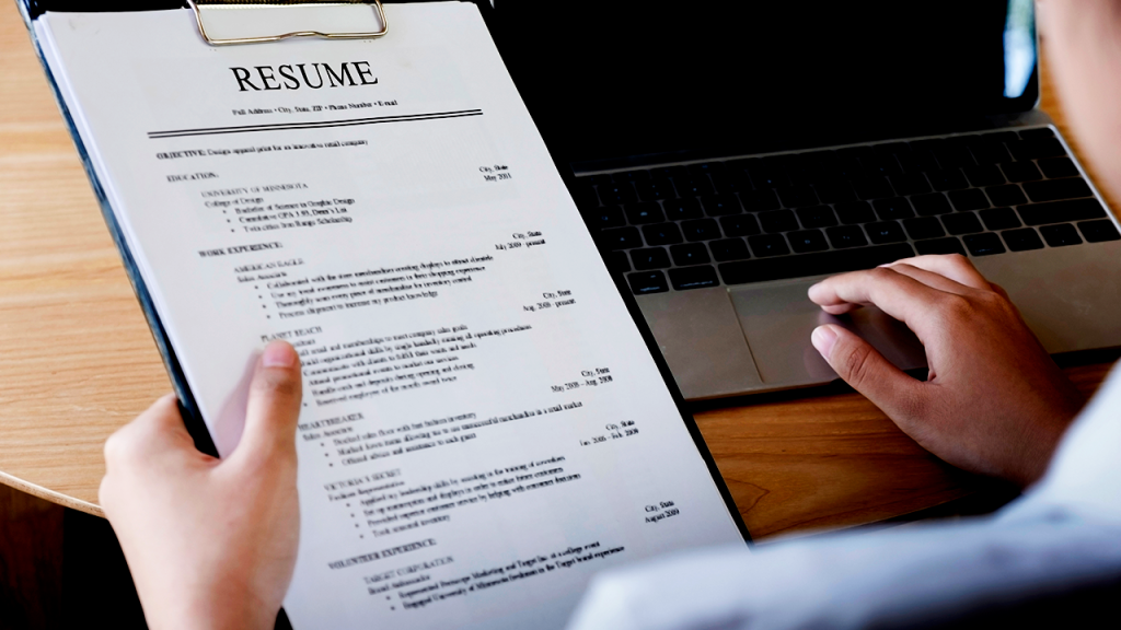 AI Hiring Tools: The Silent Barrier Blocking Recent Grads from Entry-Level Jobs AI hiring tools filter out recent graduates before human eyes review