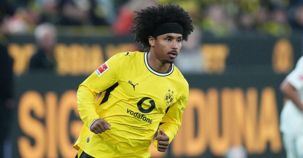 Barcelona confirm signing of Karim Adeyemi from Borussia Dortmund
