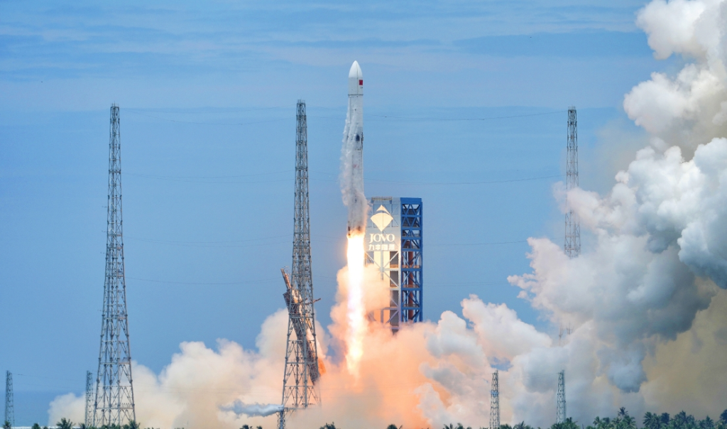 China is catching up to Elon Musk's reusable rockets