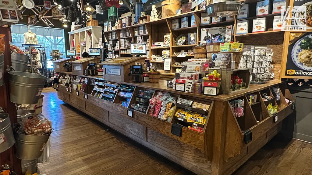 Cracker Barrel CEO replaced by David Deno