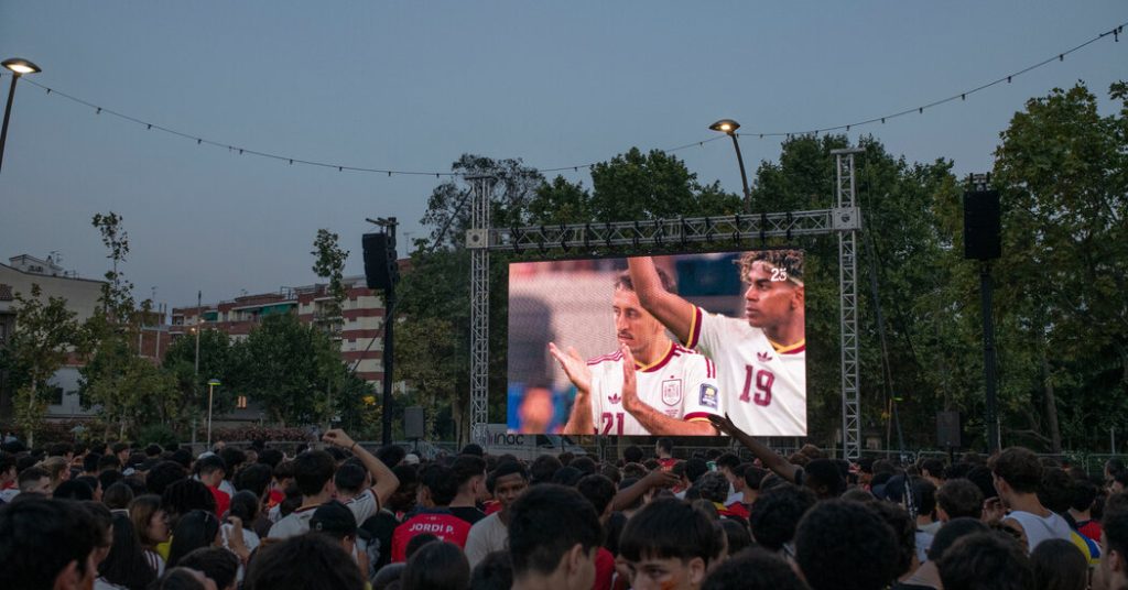 Lamine Yamal, Soccer Star and Son of African Migrants, Personifies a Changing Spain