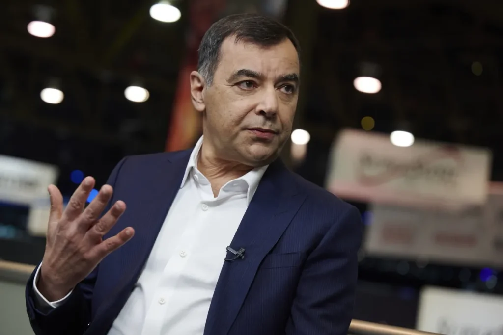 Mobileye’s Amnon Shashua: Beyond CEO – Driving Robotaxis and Autonomous Robotics Mobileye CEO Amnon Shashua to step aside as company pushes into robotaxis, robotics