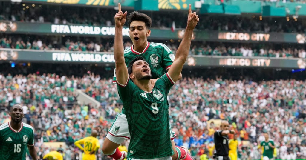Estadio Azteca: WATCH: Jimenez Unleashes Rocket Goal to Double Mexi… WATCH: Jimenez strike doubles Mexico lead over Ecuador