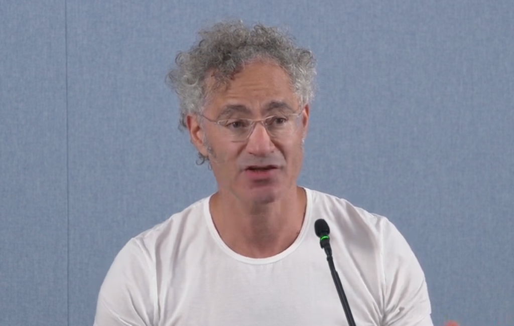Palantir’s Alex Karp: After Blockbuster Quarter, CEO Brands AI Industry ‘Marxist’ After killer quarter, Palantir CEO Alex Karp calls AI industry 'Marxist'