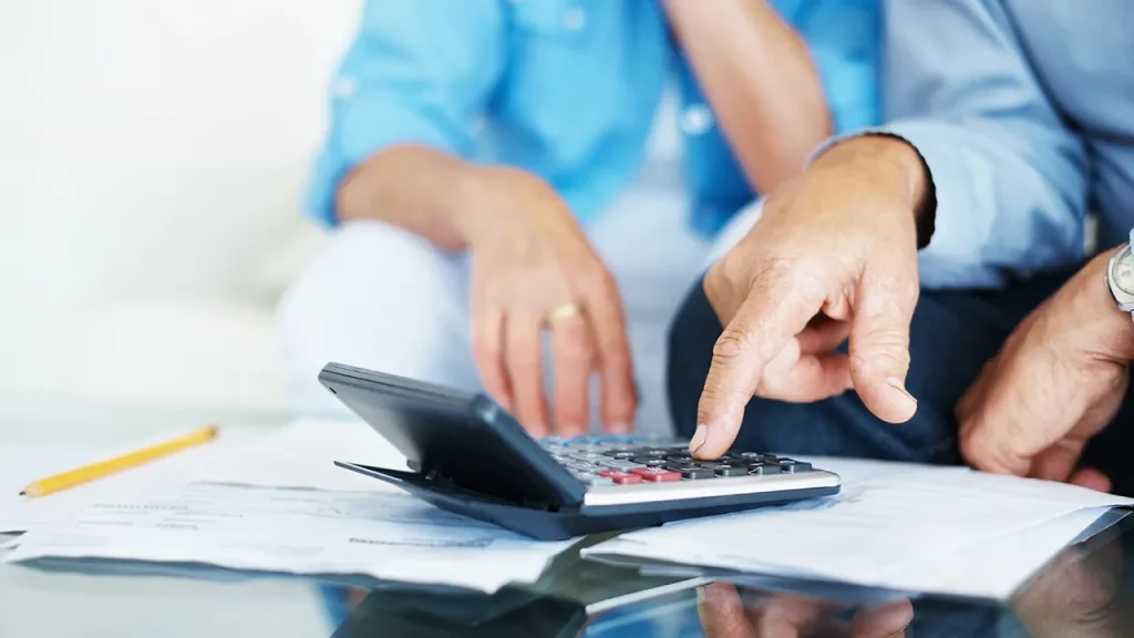 Average 401(k) balance hits record $155,800 in second quarter: Fidelity
