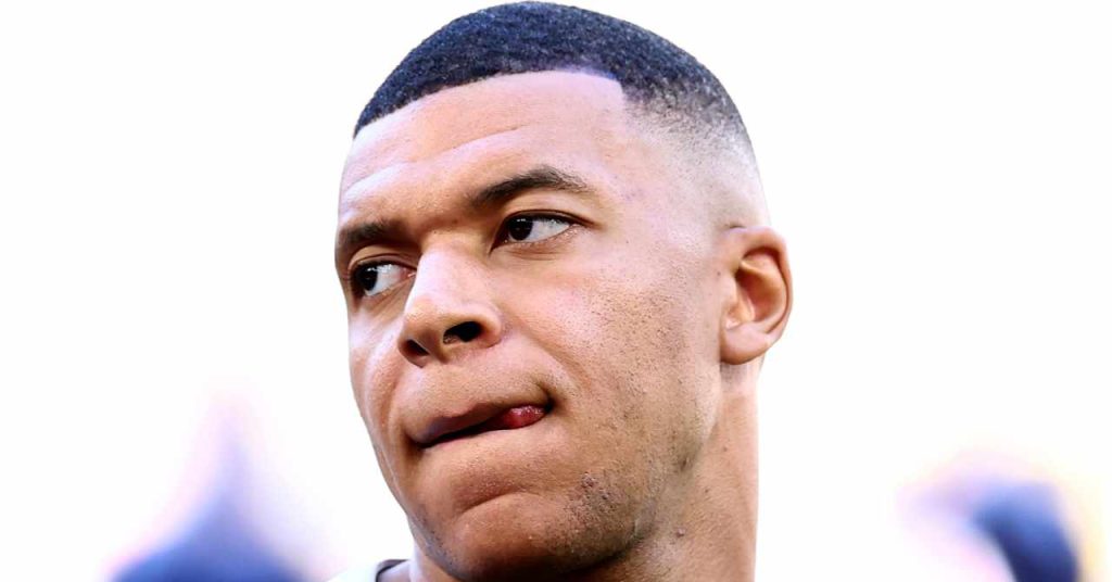 Kylian Mbappe’s Knee Injury: Zidane Delivers Grave Update, Raising Season Fears France boss Zidane issues Kylian Mbappe knee injury update: 'He's not good'