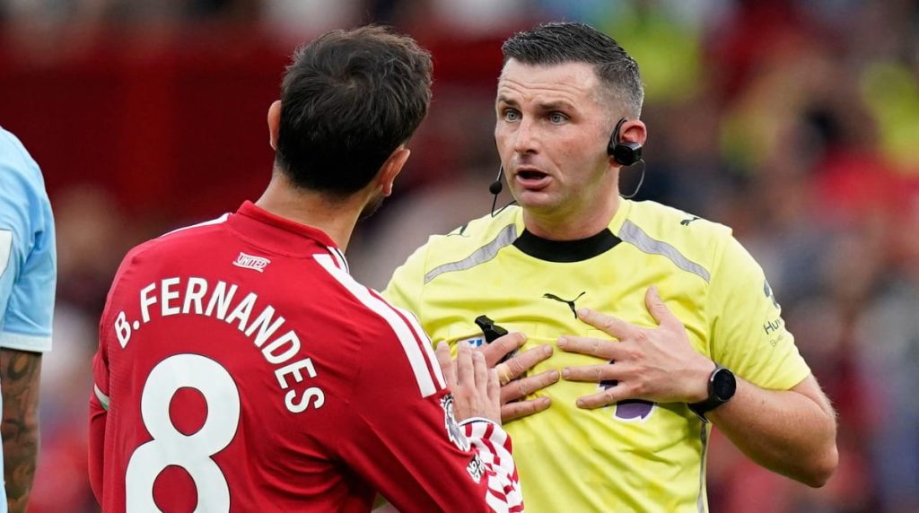 Man Utd Legend Unleashes Fury: ‘Worst VAR Ever’ & Brutal Arsenal Warning for Red Devils Manchester United legend slams 'worst VAR decision I have ever seen' as Red Devils told they have 'a lot' to do in pursuit of Arsenal