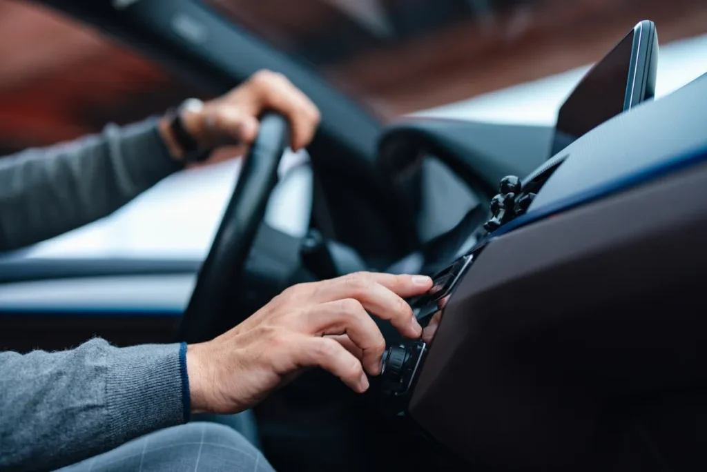 Unexpected Mandate: The Push to Force Free AM Radio Into Every New US Car US automakers could soon be forced to include AM radio for free