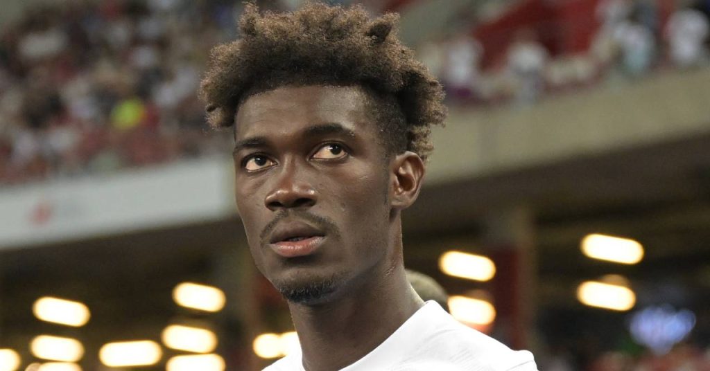 Yves Bissouma’s Shock Ajax Move: Ex-Tottenham Midfielder Primed for Dutch Switch Yves Bissouma transfer: Former Tottenham midfielder reportedly close to Ajax transfer