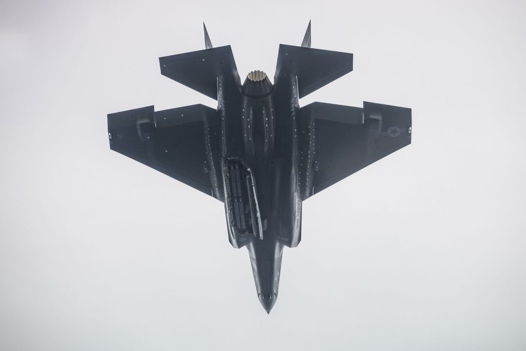 F-35 Drops 8 Bombs in Quick Succession During ‘Ripple’ Test