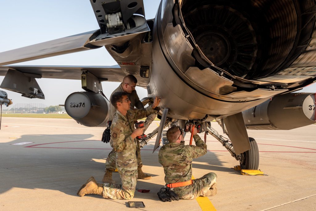 USAF Seeks Next-Gen Mission Compute for F-16